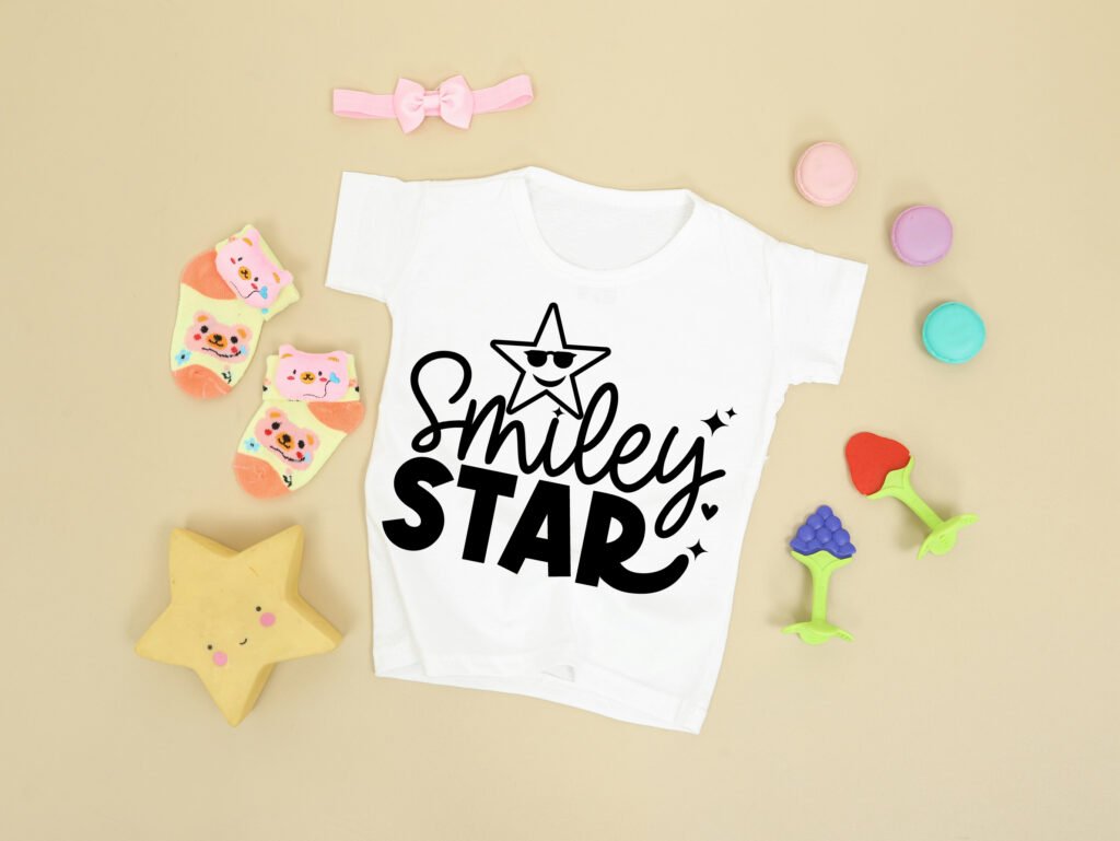 Free Smiley Star SVG design - Cute happy star face vector for Cricut and Silhouette crafts