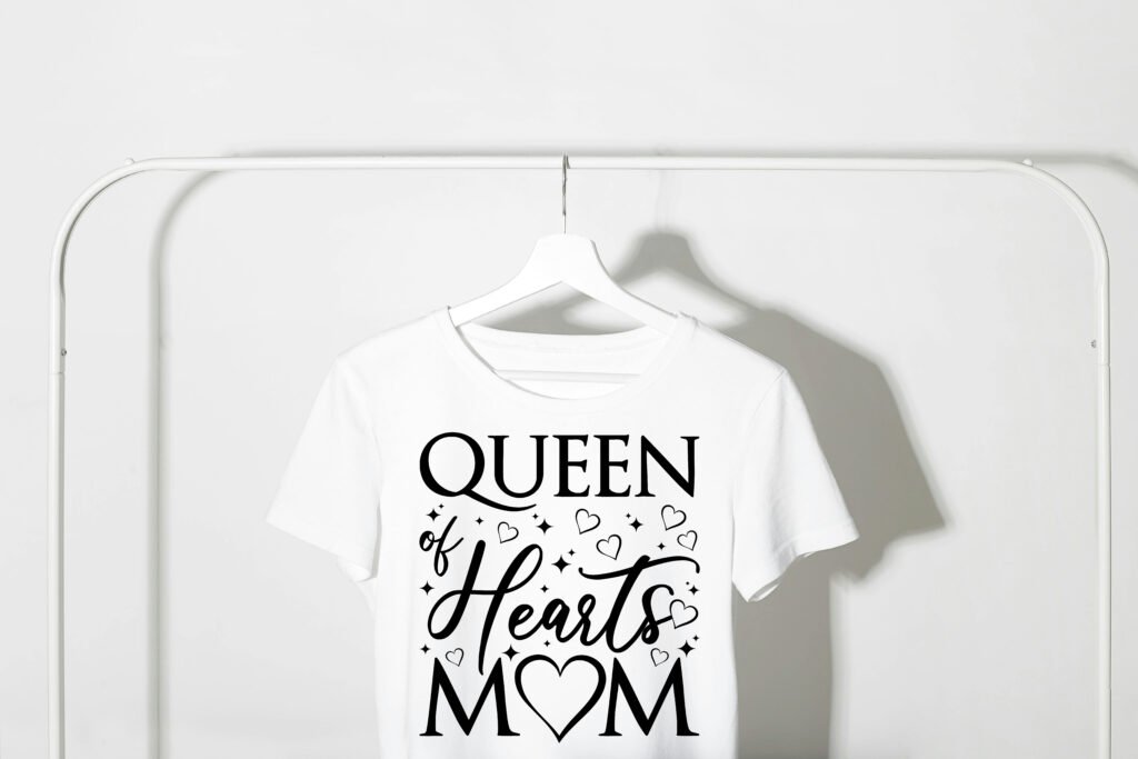 Queen of Hearts Mom SVG Free Download for Cricut and Silhouette crafts